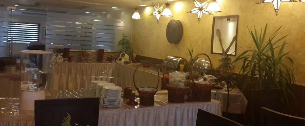 Renad Hotel Amman Exterior photo